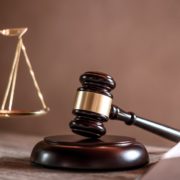 La AEPD impone una sanción de 2.000 euros a un despacho por enviar un burofax con datos personales sin consentimiento